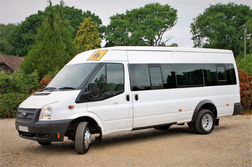 transit-17-seat-minibus-f7334-red-kite-vehicle-consultants